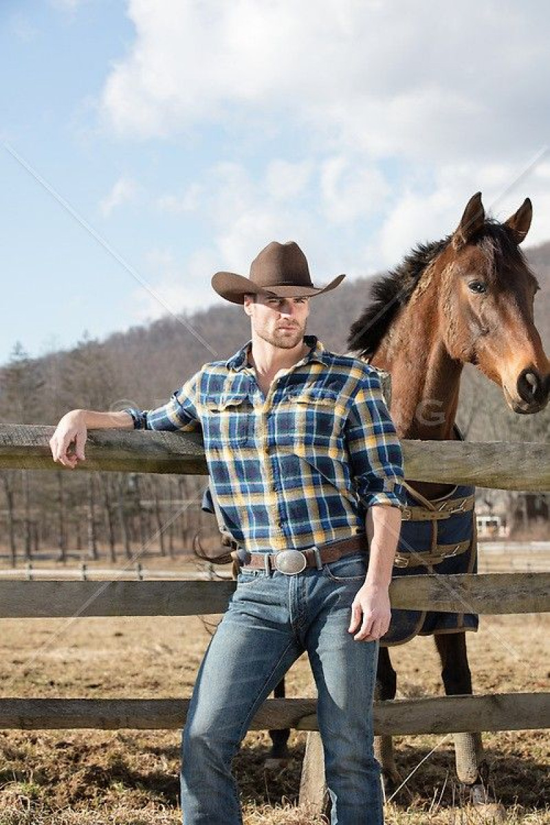 3/4 Sleeves Shirt, Light Blue Denim Jeans, Men's Cowboy Outfits