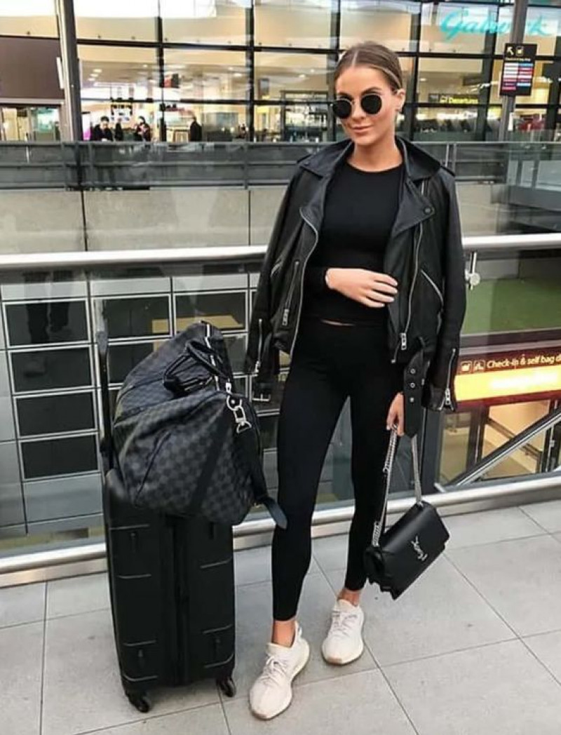 Black Biker Jacket, Black Denim Sportswear Legging, Airport Outfits