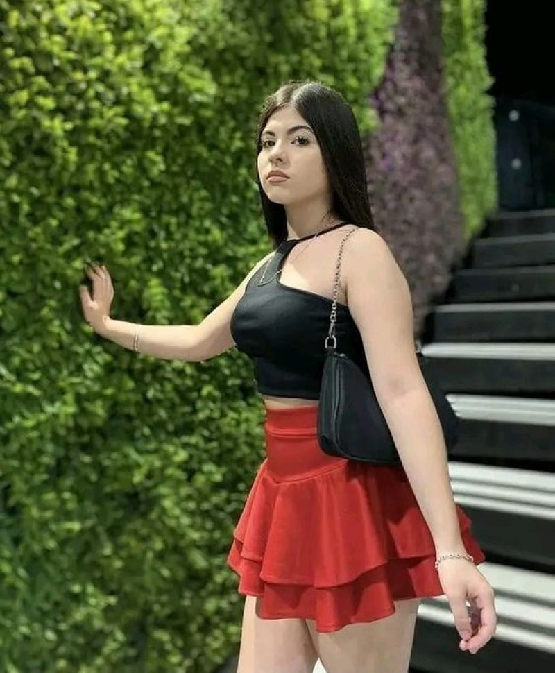 Black Sleeveless Crop Top, Red Leather Leather Skirt, Clubbing Outfit