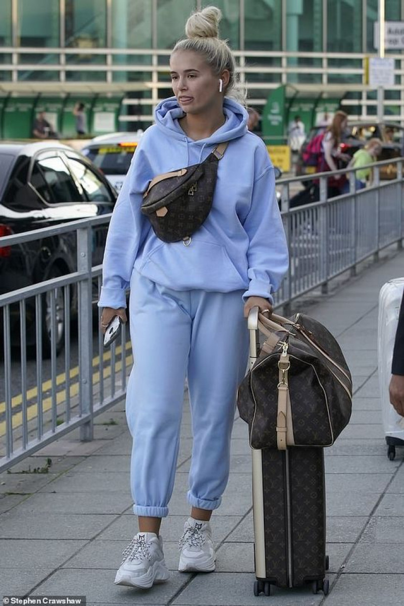 Light Blue Long Sleeves Hoody, Light Blue Cotton Sweat Pant, Airport Outfits