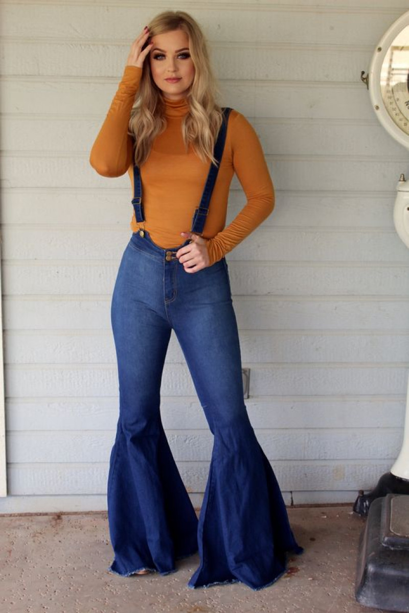 Orange Short Sleeves Knitted Top, Dark Blue And Navy Denim Jeans, Bell Bottom Outfits