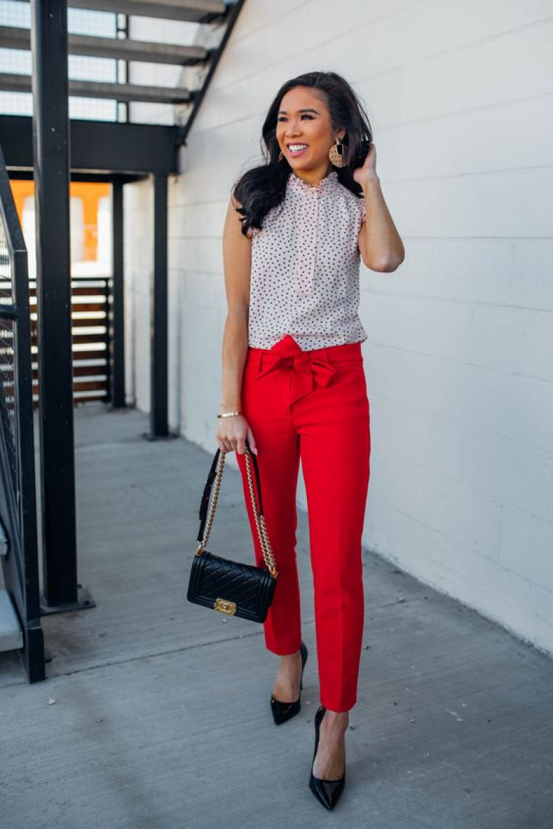 White Short Sleeves Upper, Red Cotton Casual Trouser, Outfits With Red Pants / Jeans
