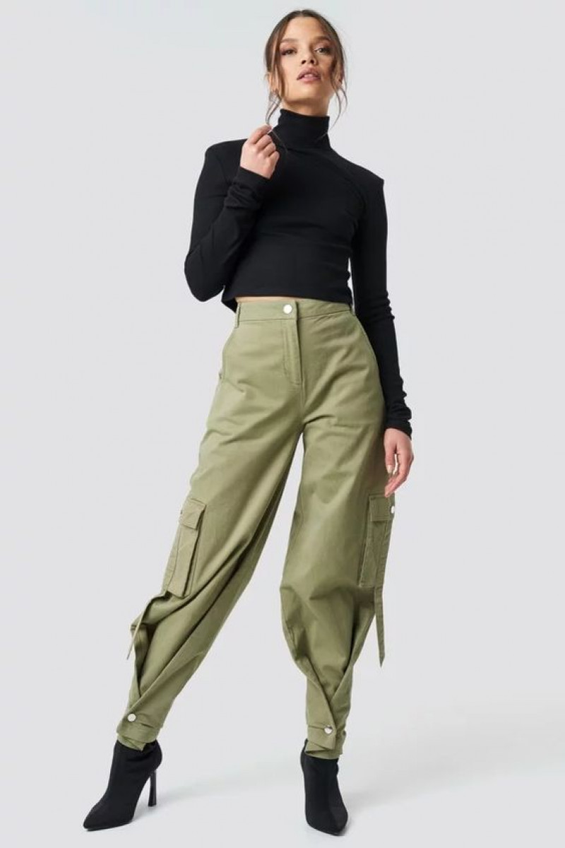 Black Long Sleeves Sweater, Green Silk Cargo, Green Cargo Pants Outfit