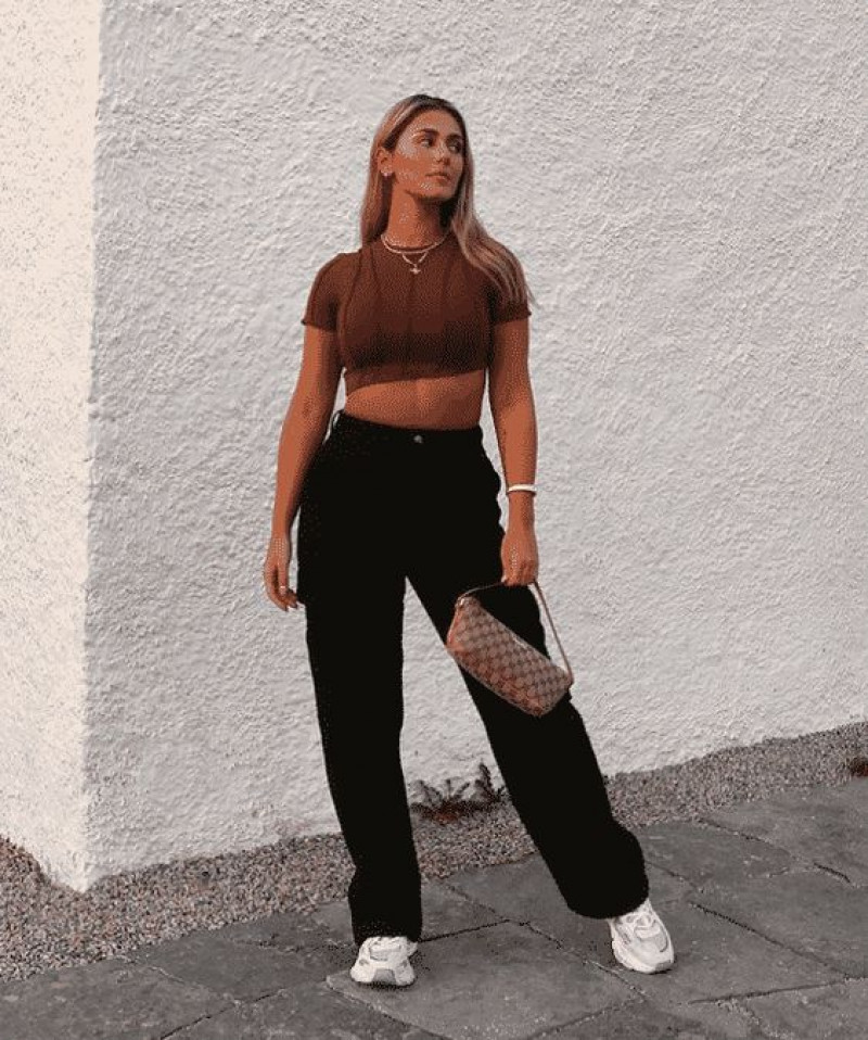 Brown Short Sleeves Knitted Top, Black Knitwear Legging, Black Cargo Pants Outfit