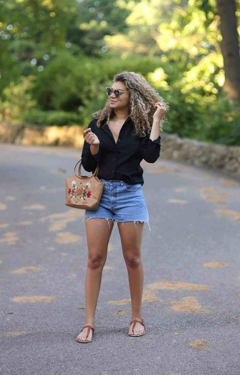 Black Long Sleeves Cropped Blouse, Light Blue Denim Denim Short, Summer Outfits