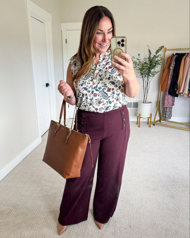 Sleeveless Blouse, Purple And Violet Leather Casual Trouser, Outfits