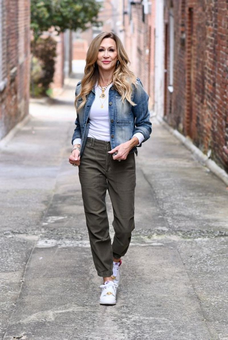 Dark Blue And Navy Casual Jacket, Grey Cotton Jeans, Green Cargo Pants Outfit