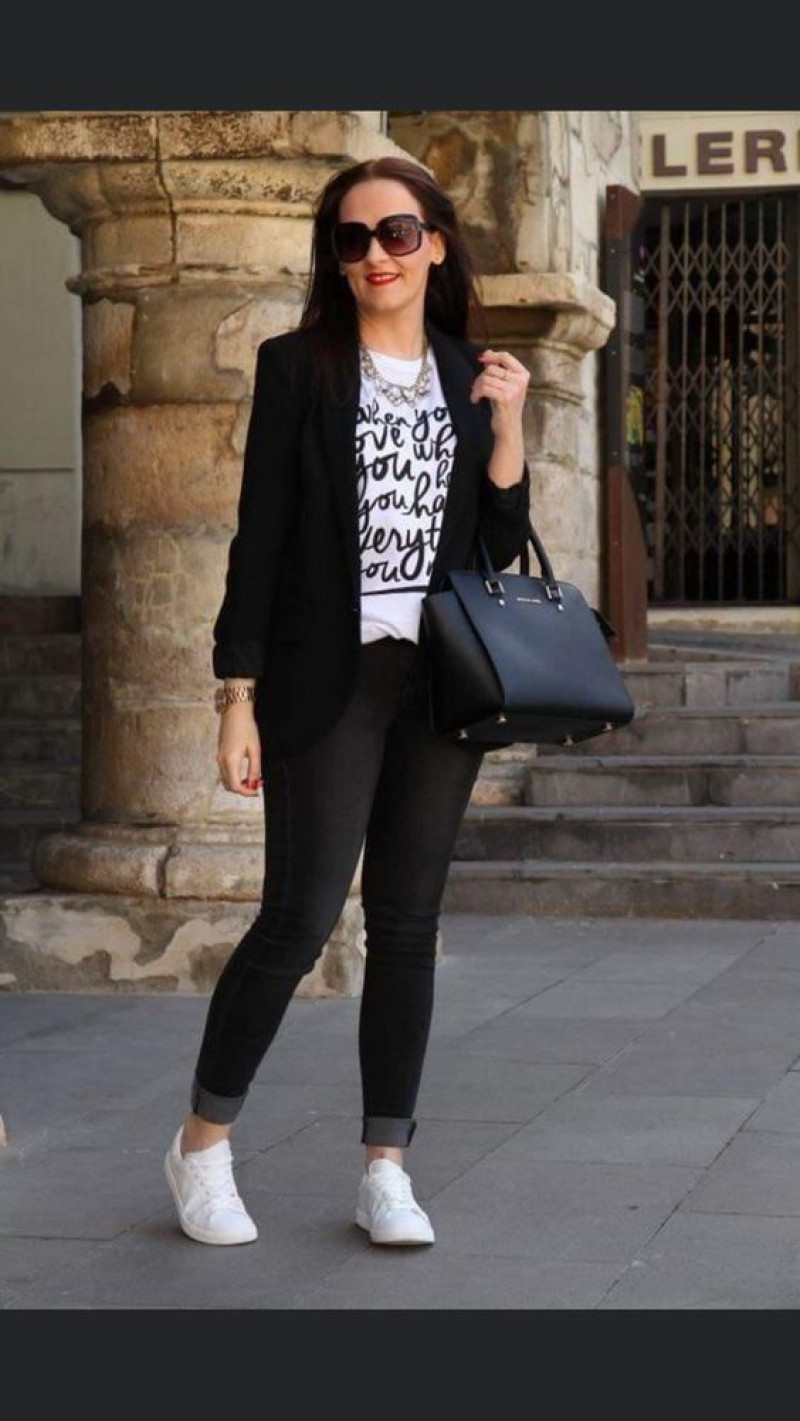 Black Suit Jackets And Tuxedo, Black Denim Legging, Black Jeans And White Shoes Outfits