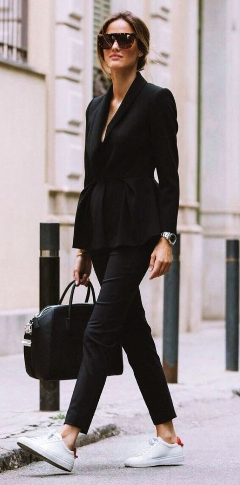 Black Kimono Coat, Black Formal Trouser, Black Jeans And White Shoes Outfits