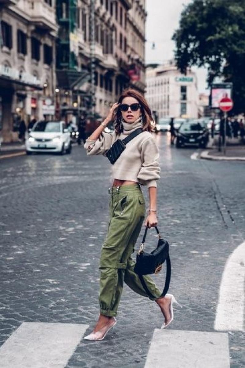 Beige Long Sleeves Sweatshirt, Green Cotton Casual Trouser, Green Cargo Pants Outfit