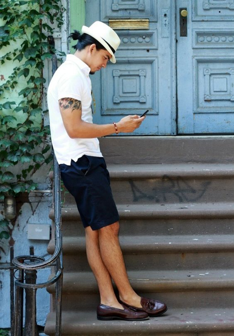 White Short Sleeves T-Shirt, Dark Blue And Navy Denim Denim Short, Men's Loafer With Shorts