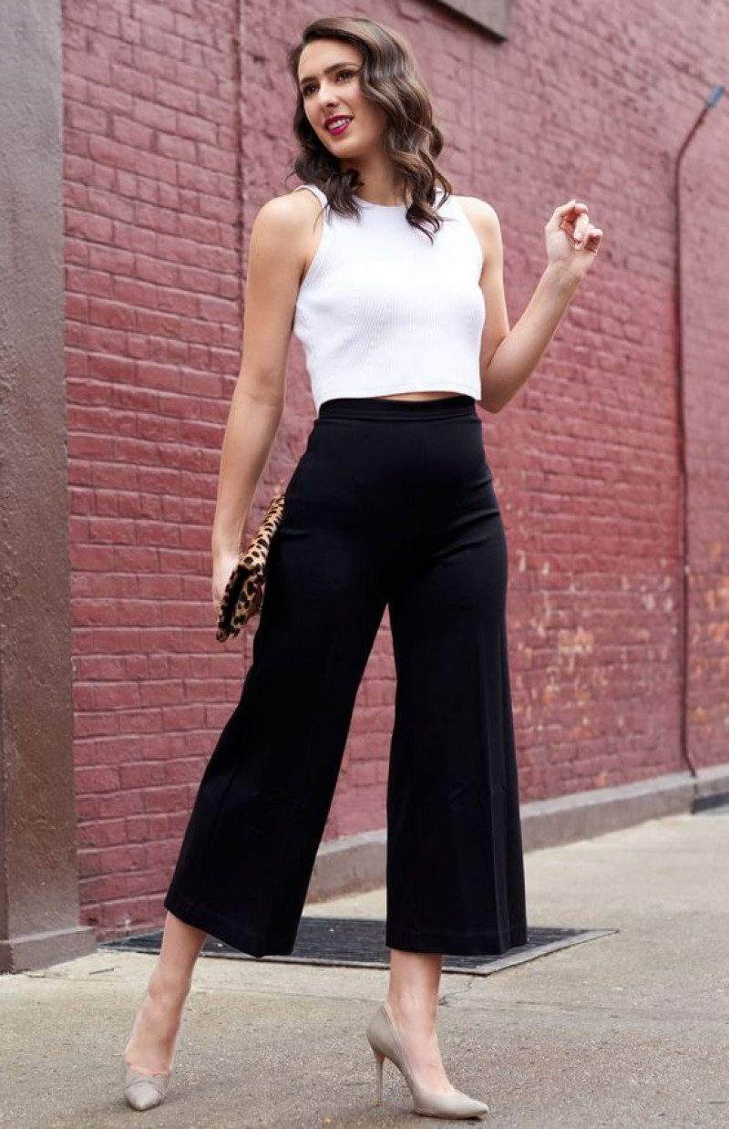 White Sleeveless Knitted Top, Black Casual Trouser, Outfit
