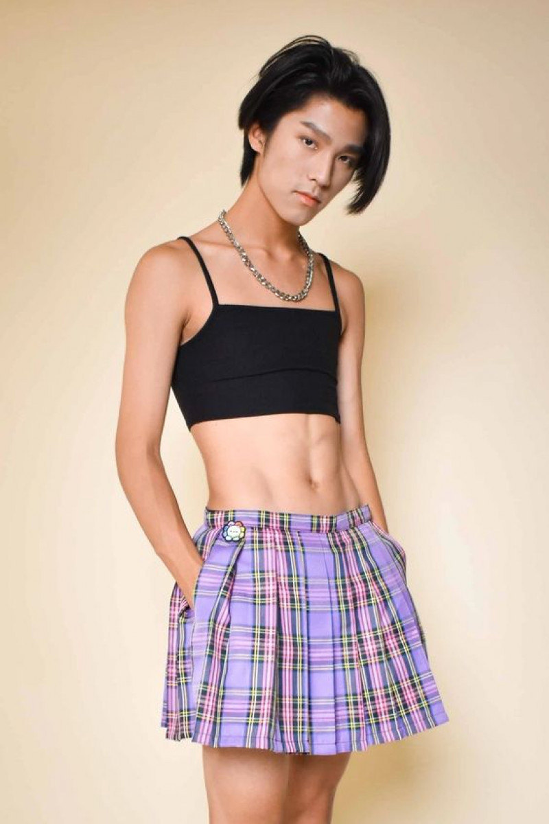 Black Sleeveless Crop Top, Purple And Violet Cotton Casual Skirt, Femboy Outfits