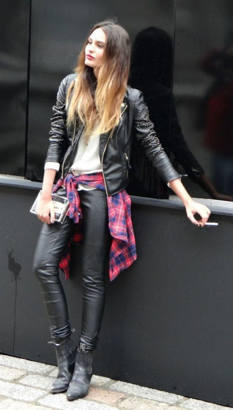 Black Biker Jacket, Black Leather Sweat Pant, Punk Outfits Ideas