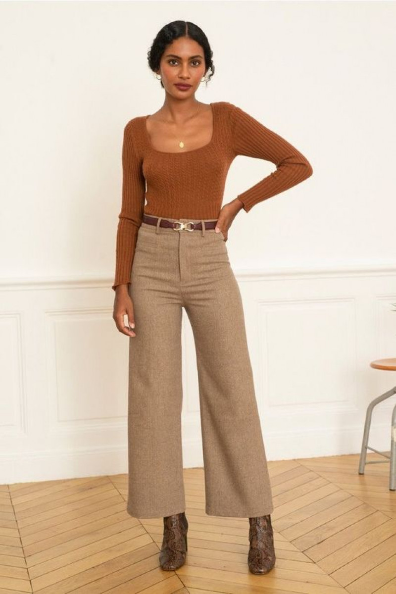 Brown Long Sleeves Knitted Top, Beige Culotte, Outfits
