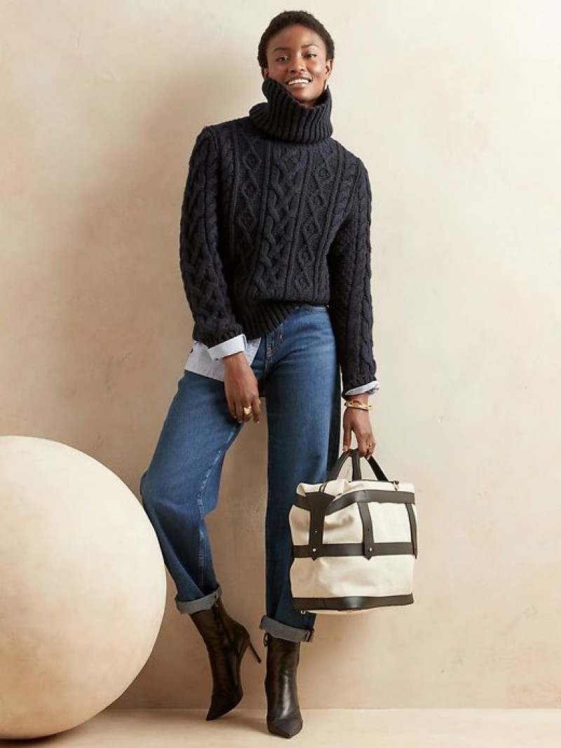 Dark Blue And Navy Long Sleeves Sweater, Dark Blue And Navy Denim Casual Trouser, Jeans Outfit Ideas