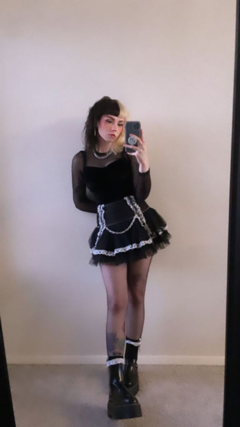 Black Sleeveless Top, Black Cotton Formal Skirt, Punk Outfits Ideas