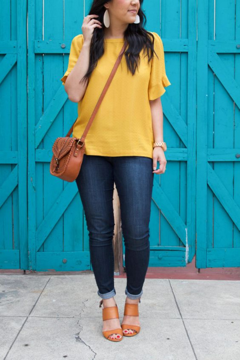 Yellow Short Sleeves Upper, Dark Blue And Navy Denim Casual Trouser, Yellow Top With Jeans