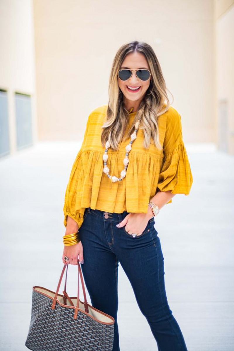 Yellow 3/4 Sleeves Cropped Blouse, Dark Blue And Navy Denim Jeans, Yellow Top With Jeans