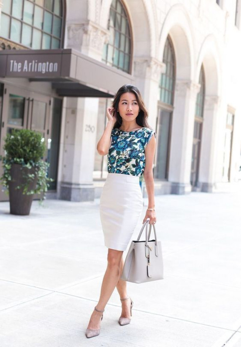 Sleeveless Top, White Cotton Formal Skirt, Outfits
