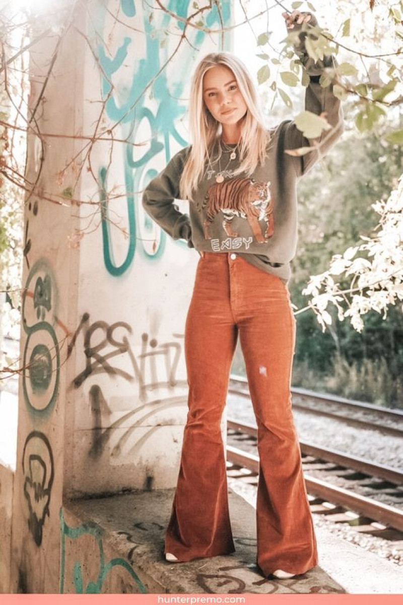 Beige Long Sleeves Sweatshirt, Orange Suede Jeans, Bell Bottom Outfits